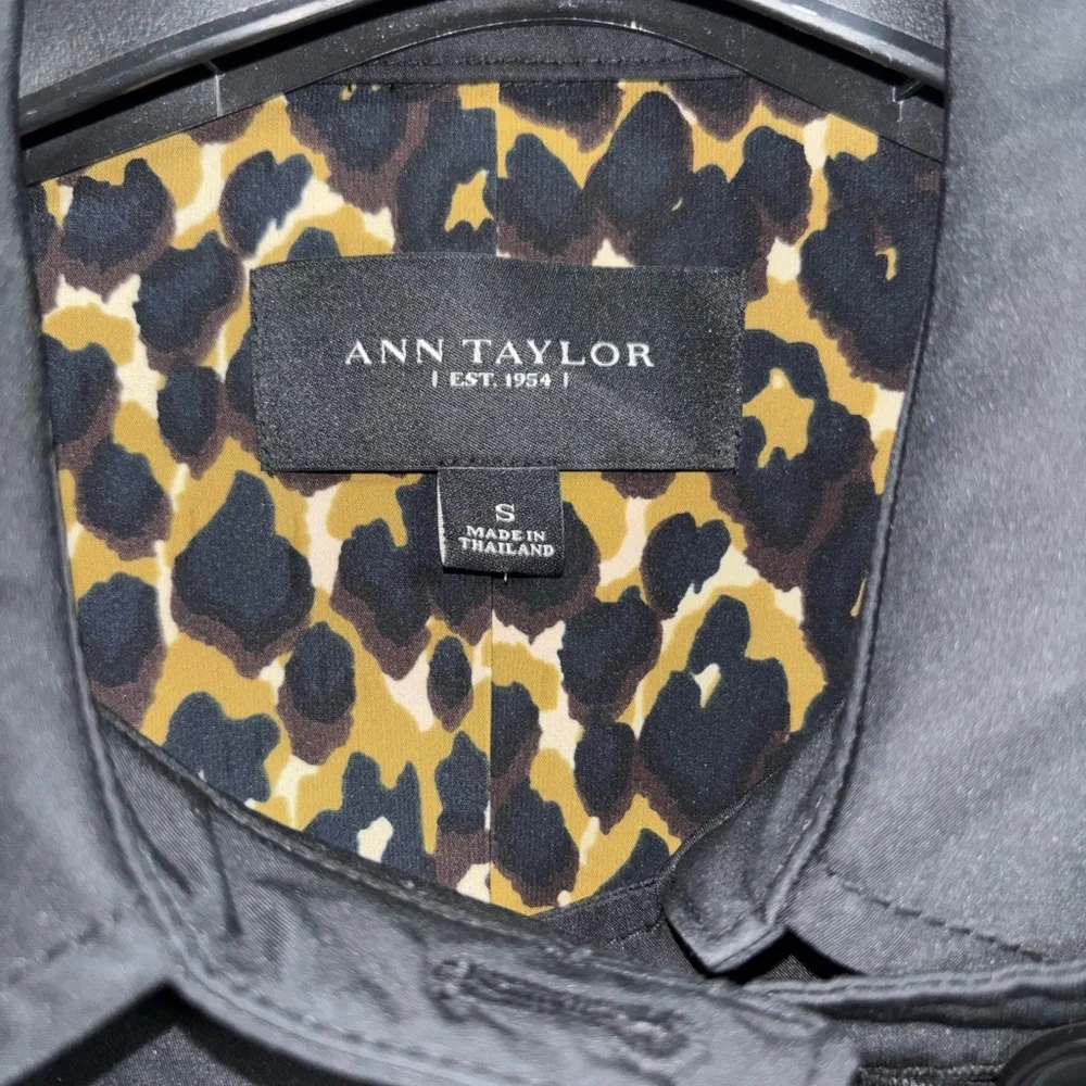 ⭐️ ACCEPTING OFFERS ⭐️ANN TAYLOR Rain Trench JACKET SZ S - Picture 3 of 9